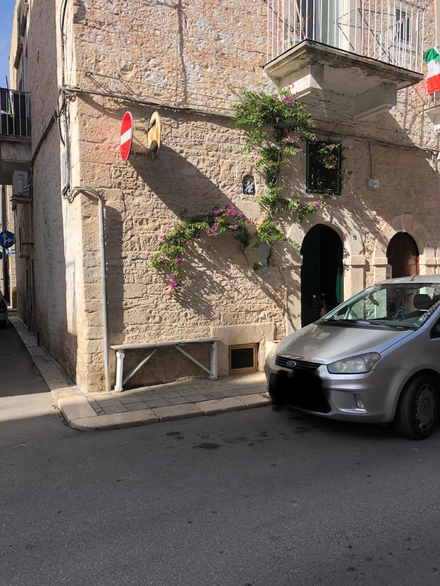 La Piccola Casa Di Tania Villa Terlizzi Exteriör bild
