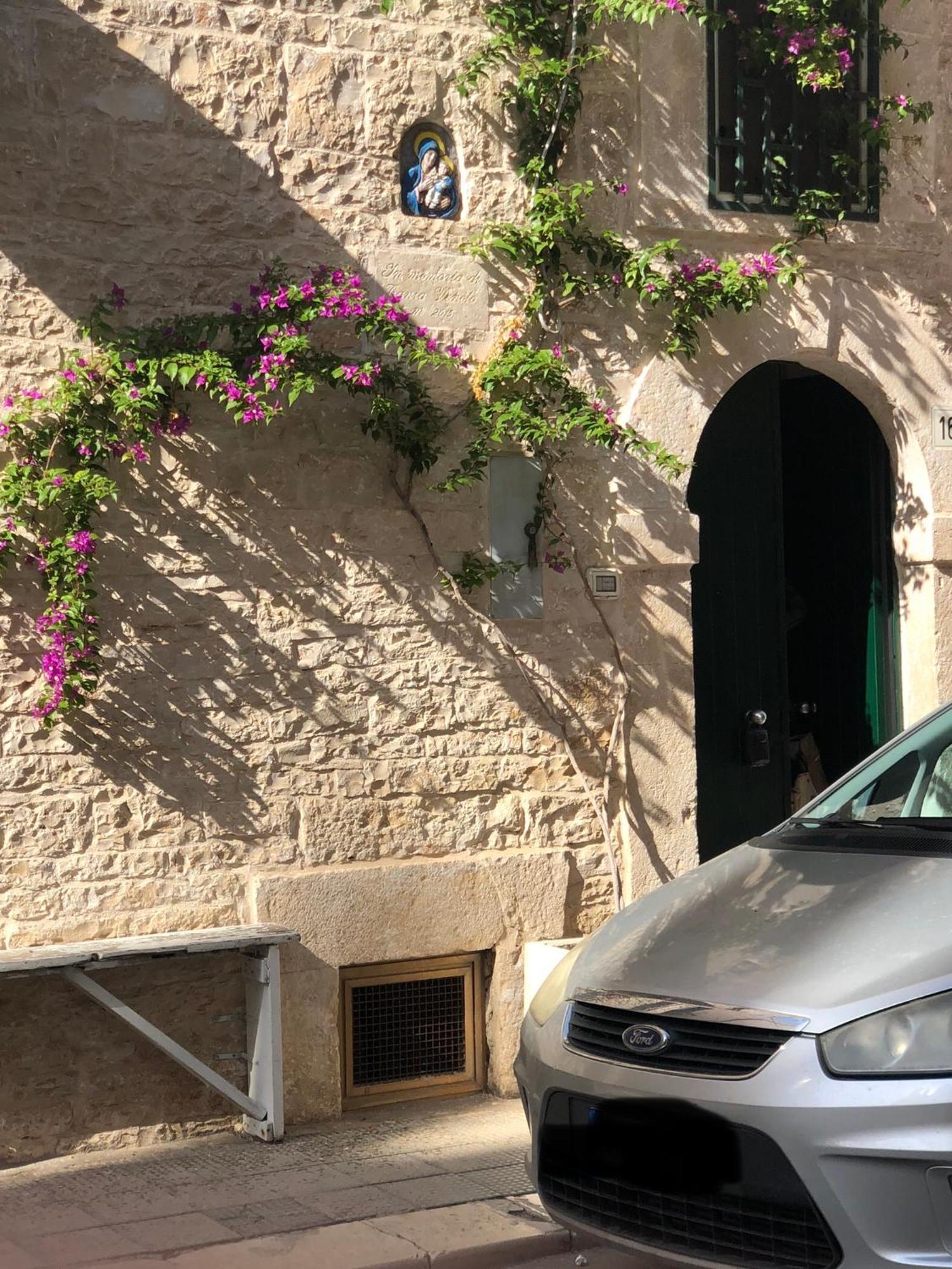 La Piccola Casa Di Tania Villa Terlizzi Exteriör bild